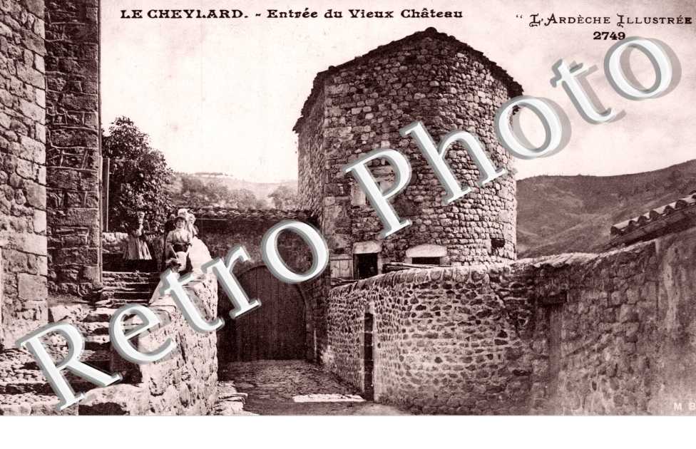 entree du vieux Chateau