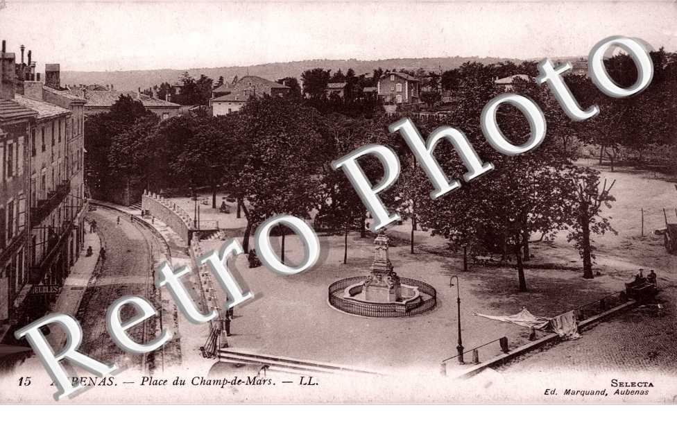 Place du Champ de Mars