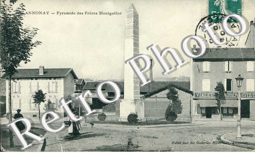 Pyramide des freres Montgolfier