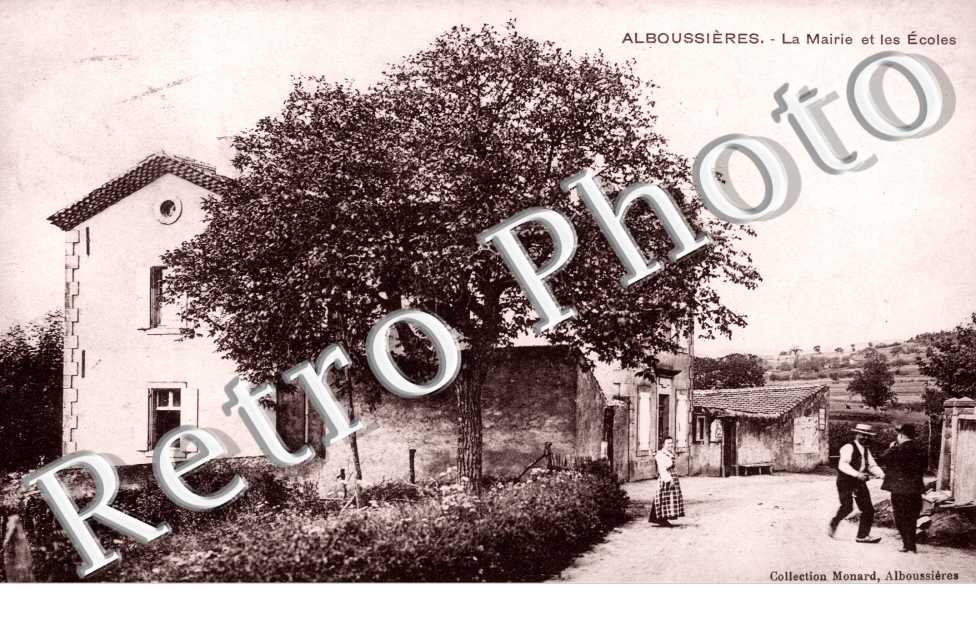 la mairie et les ecoles