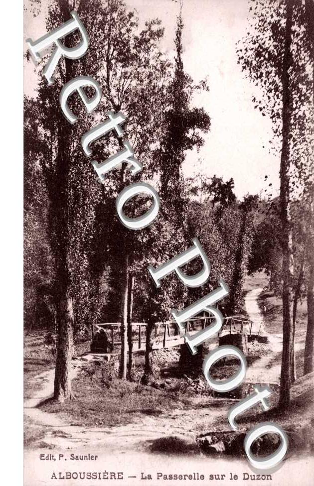 La passerelle sur le Duzon