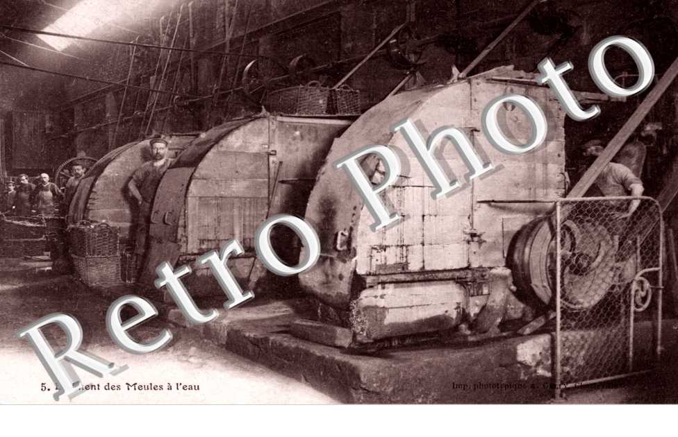 n° 5 Batiment des Meules a l'eau   CAMION freres maison fondee en 1820