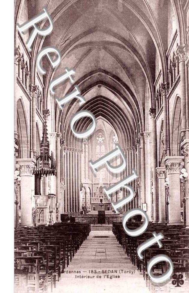 TORCY Interieur de l'Eglise
