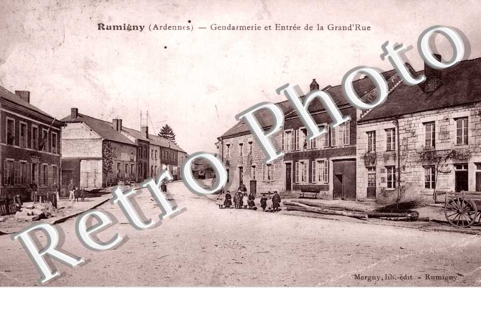 gendarmerie et entree de la Grande Rue