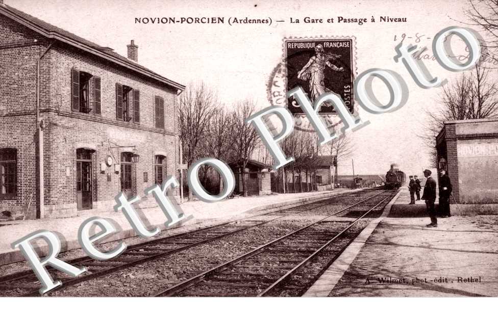 La gare et passage a niveau