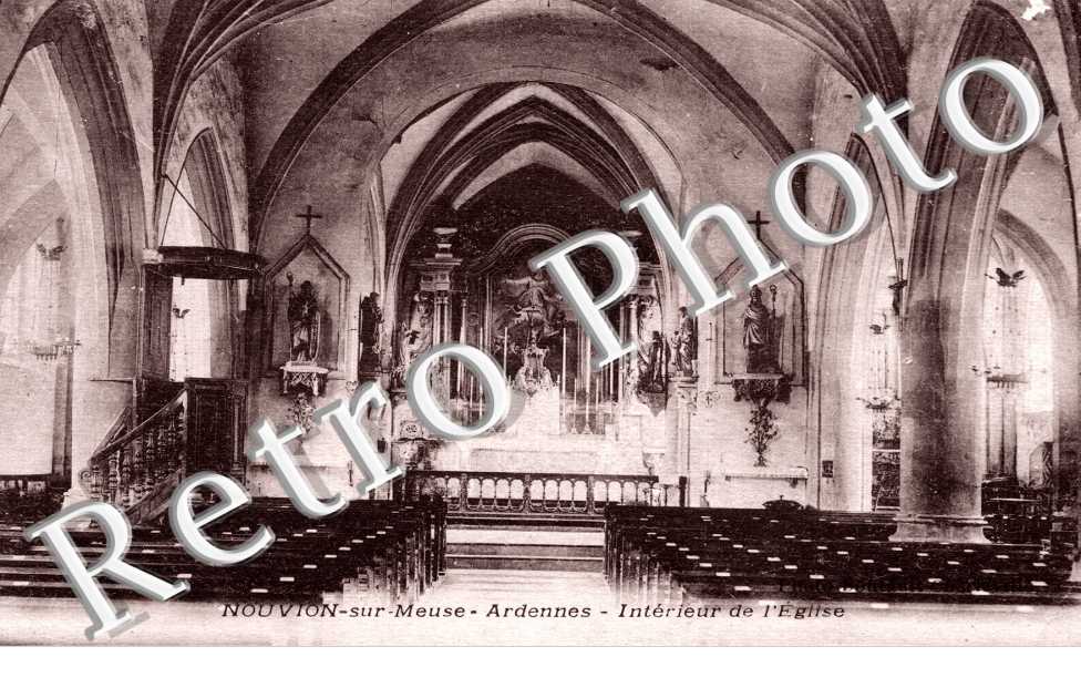 Interieur de l'eglise