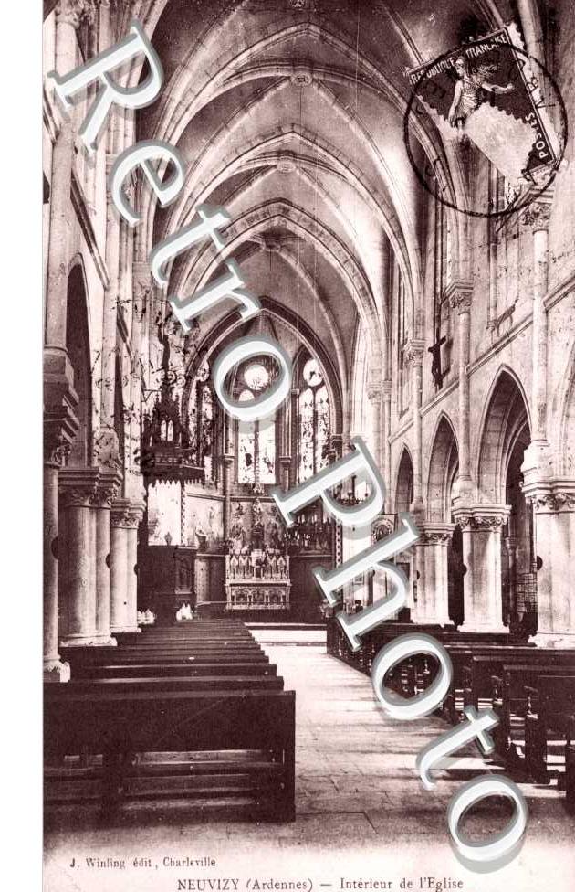 interieur de l'eglise