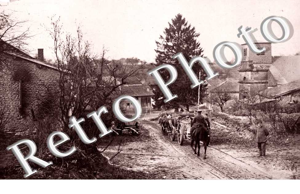 une rue du village