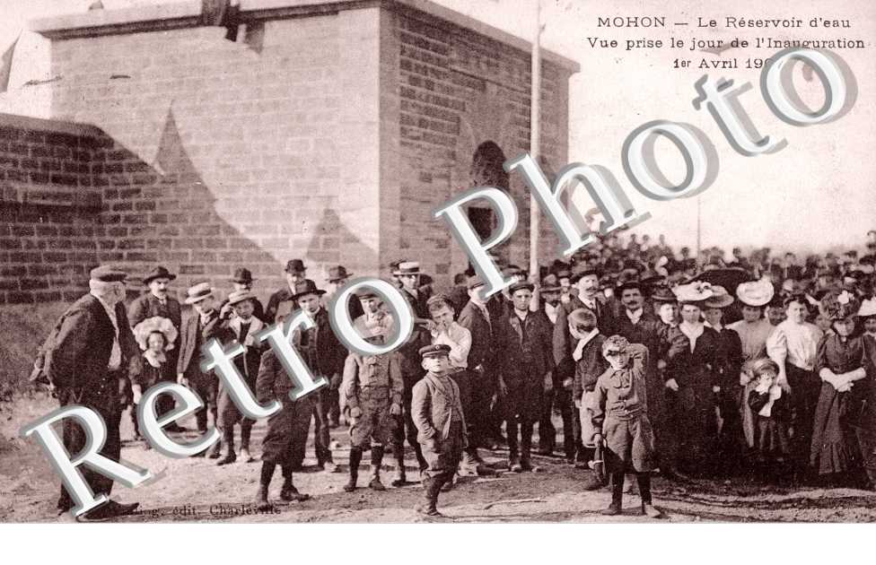 le reservoir d'eau, vue prise le jour de l'inauguration 1er avril 1907