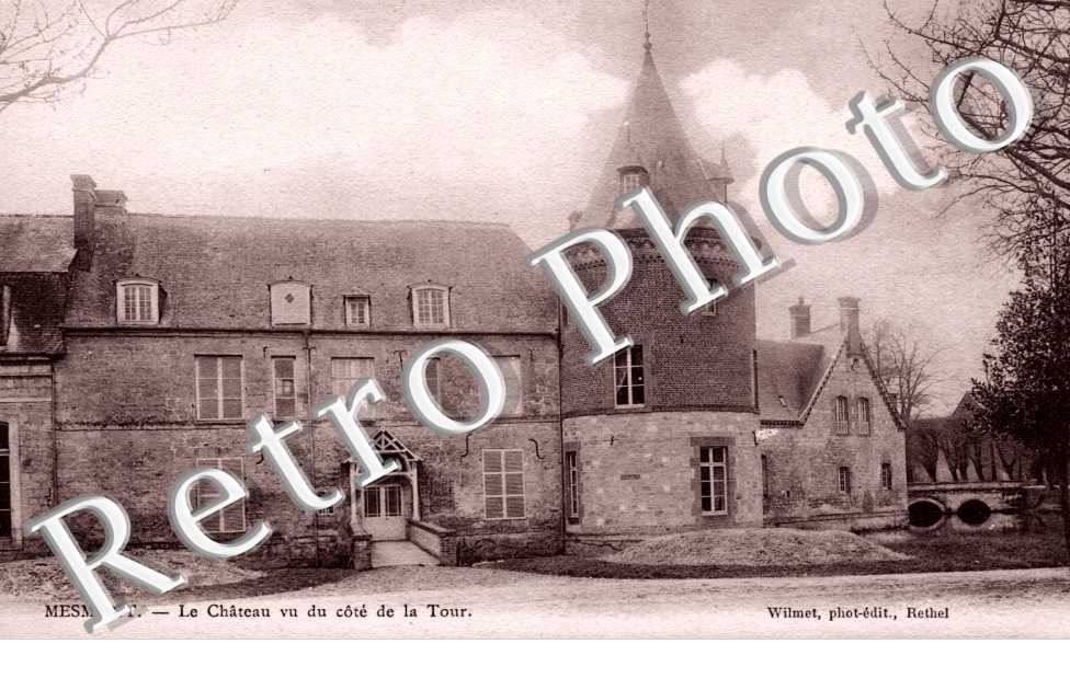 Le chateau vu du cote de la tour