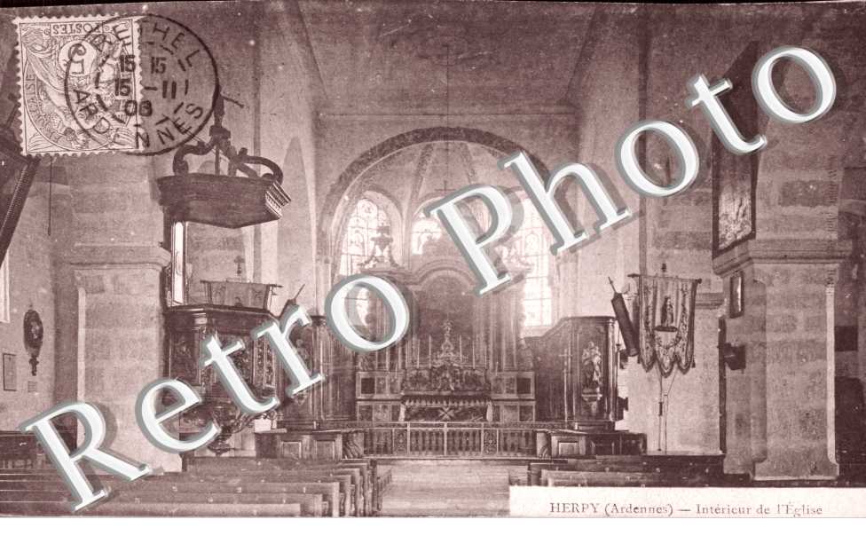 interieur de l'eglise