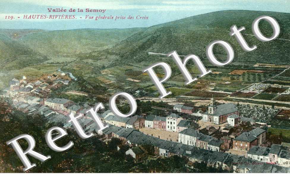 Vue générale prise des Croix
