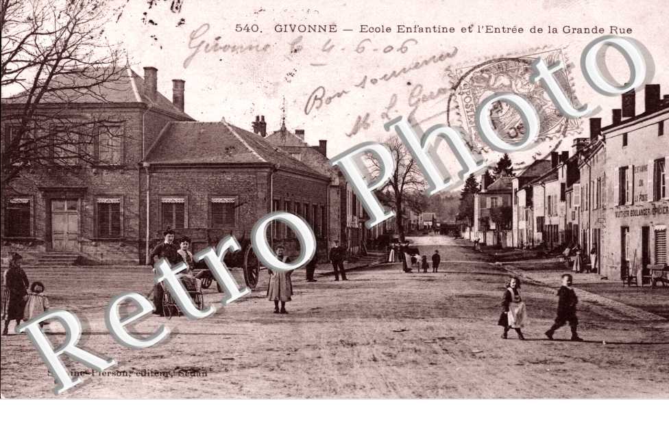 ecole enfantine et l'entree de la grande rue