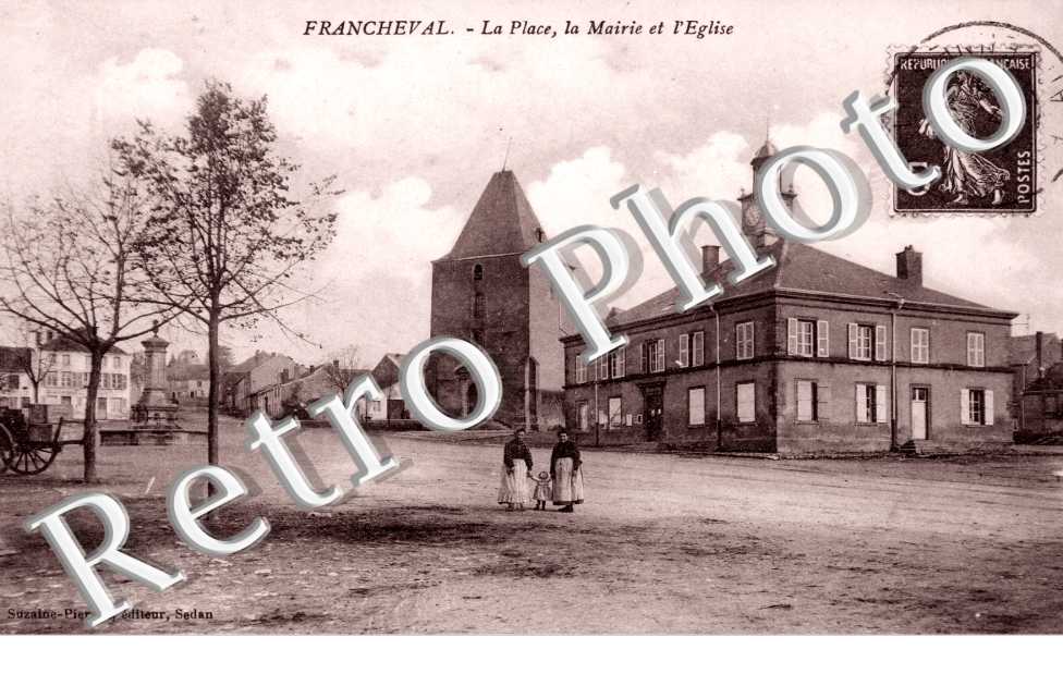 l'eglise, la place et la mairie