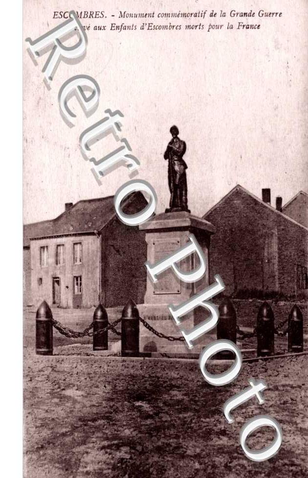 monument commemoratif de la Grande Guerre eleve aux enfants d'Escombes morts pour la France
