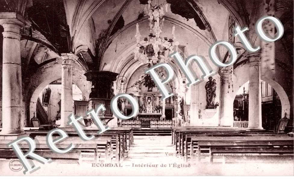 interieur de l'eglise