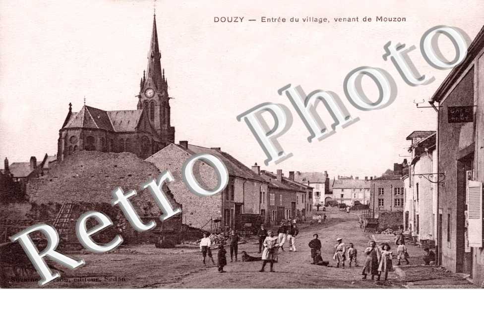 entree du village venant de Mouzon