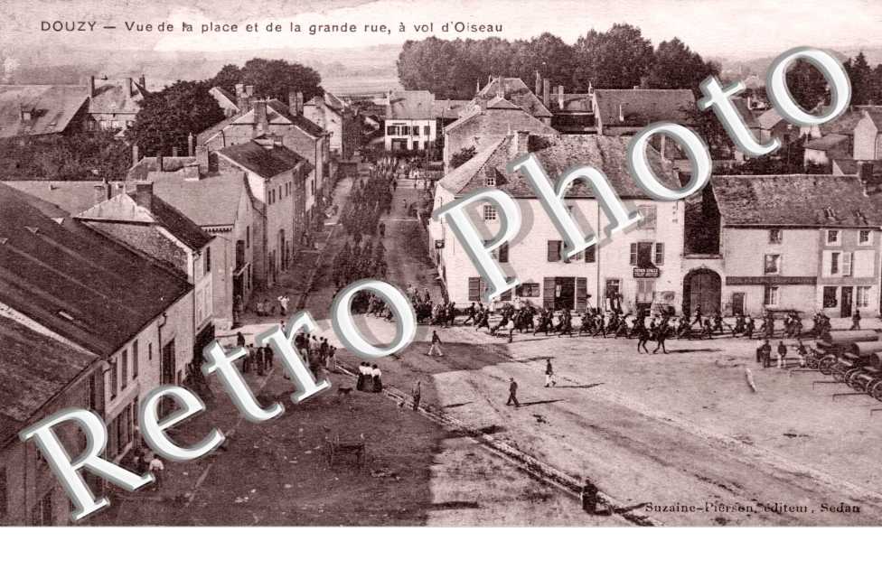 vue de la place et de la Grande Rue