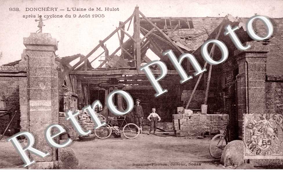 l'usine de M. Hulot apres le cyclone du 9 aout 1905