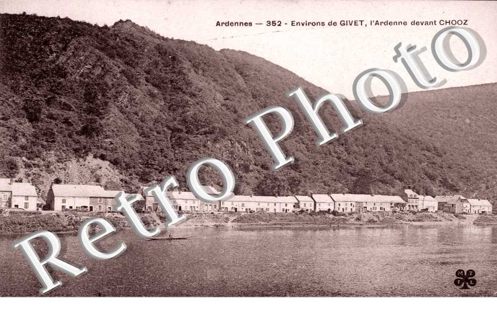 environs de Givet,  l'Ardenne devant Chooz