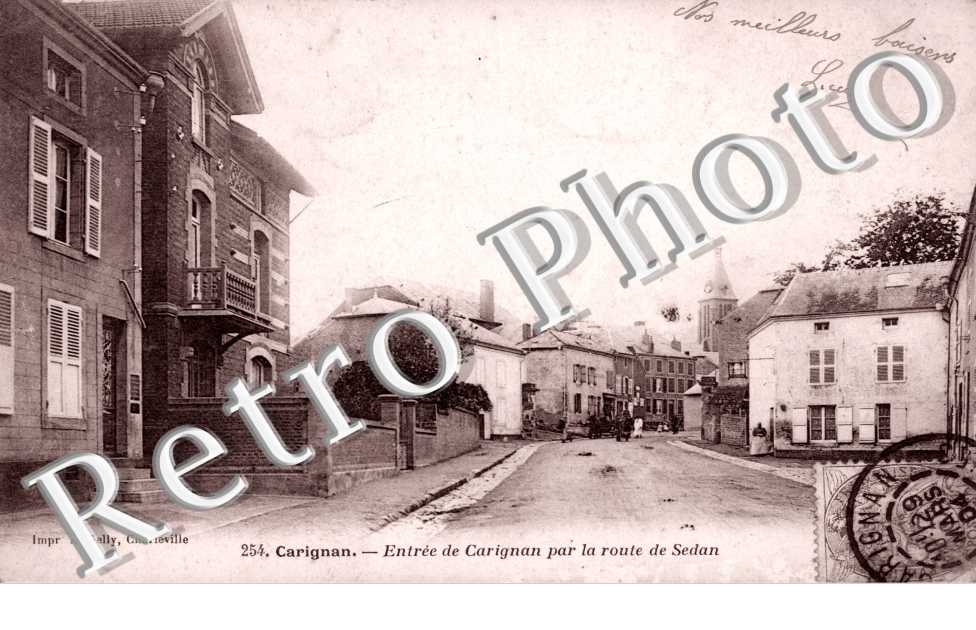 Entree du Village par la route de Sedan