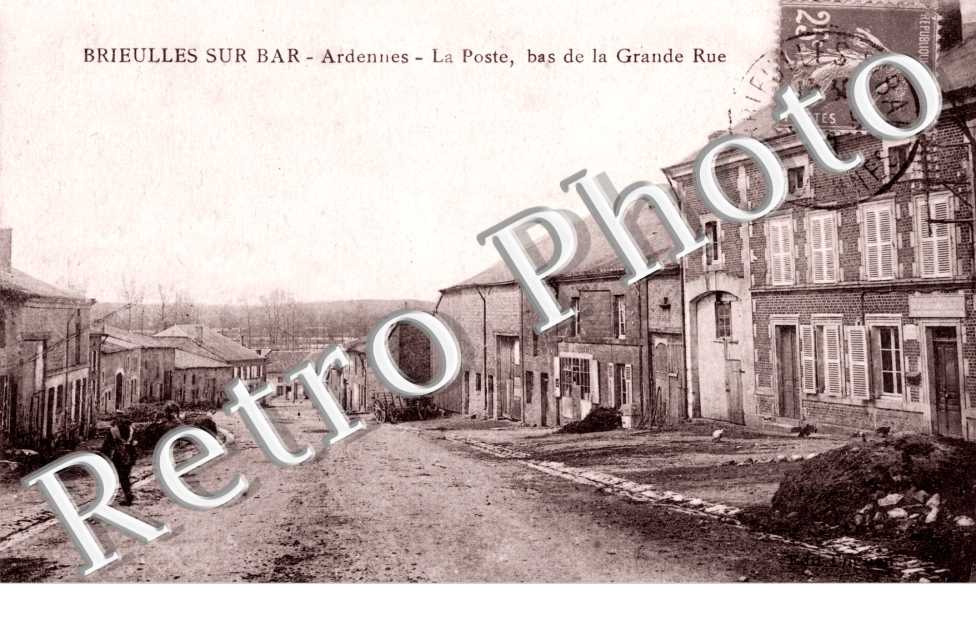 La poste, bas de la grande rue