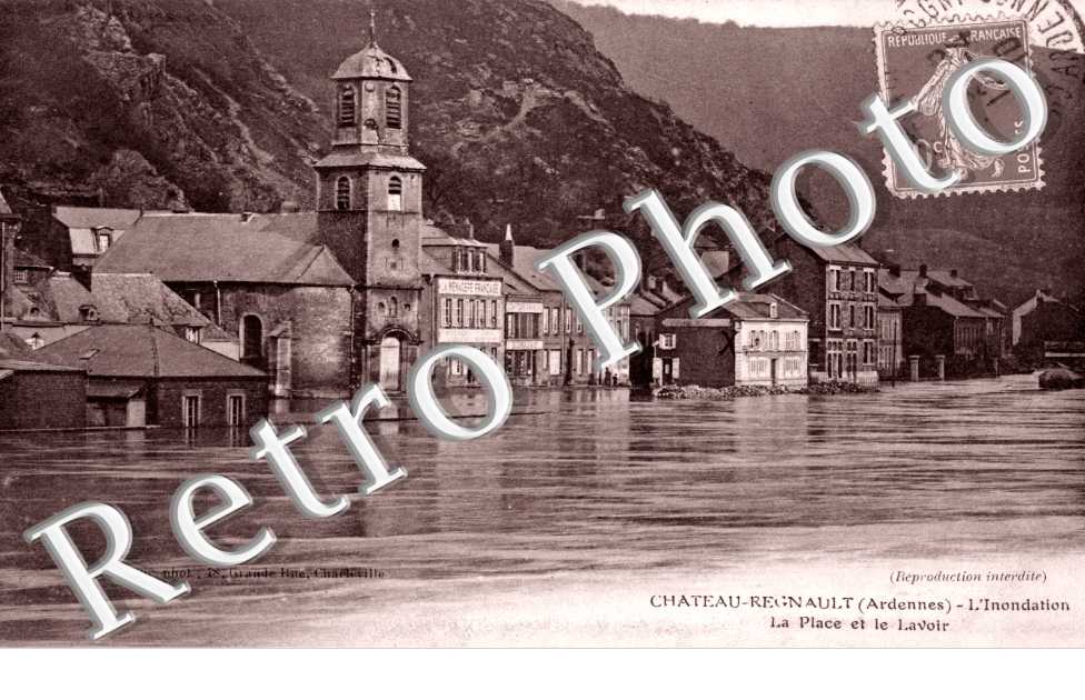 Chateau Regnault - Bogny   - l'inondation la place et lavoir