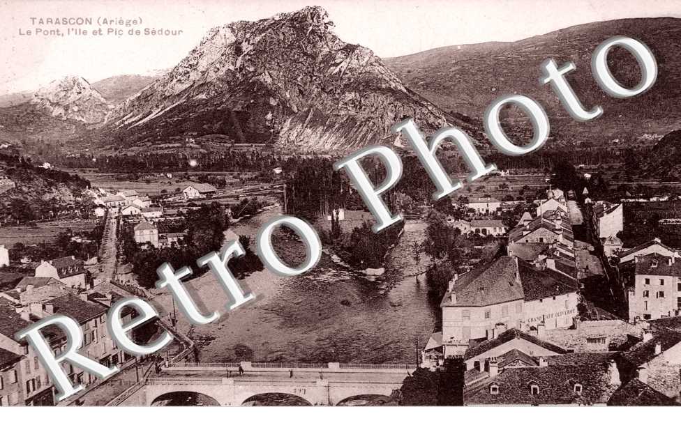 le pont, l'ile et Pic de Sedour