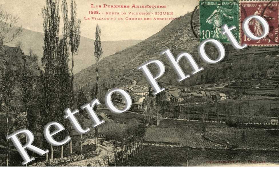 route de Vicdessos, le village vu du chemin des Ardoisieres