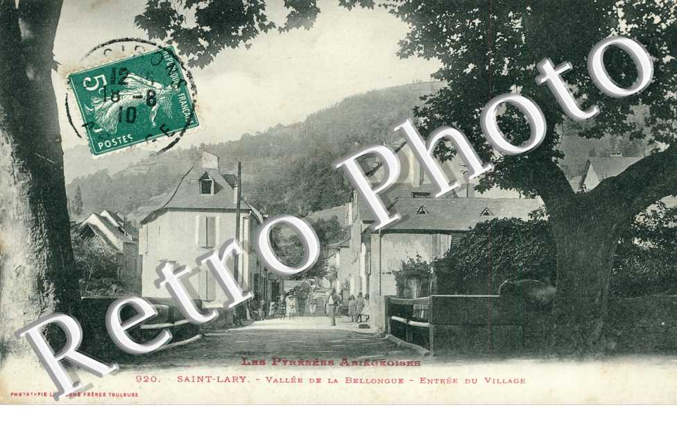 entree du village