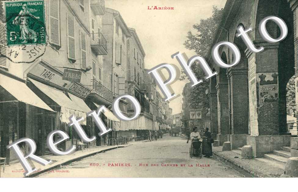 rue des carmes et la halle