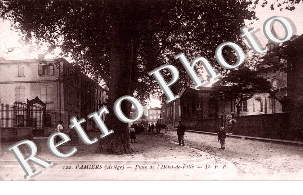 place de l'Hotel de Ville