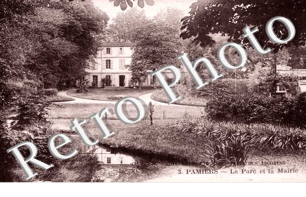le parc et la mairie