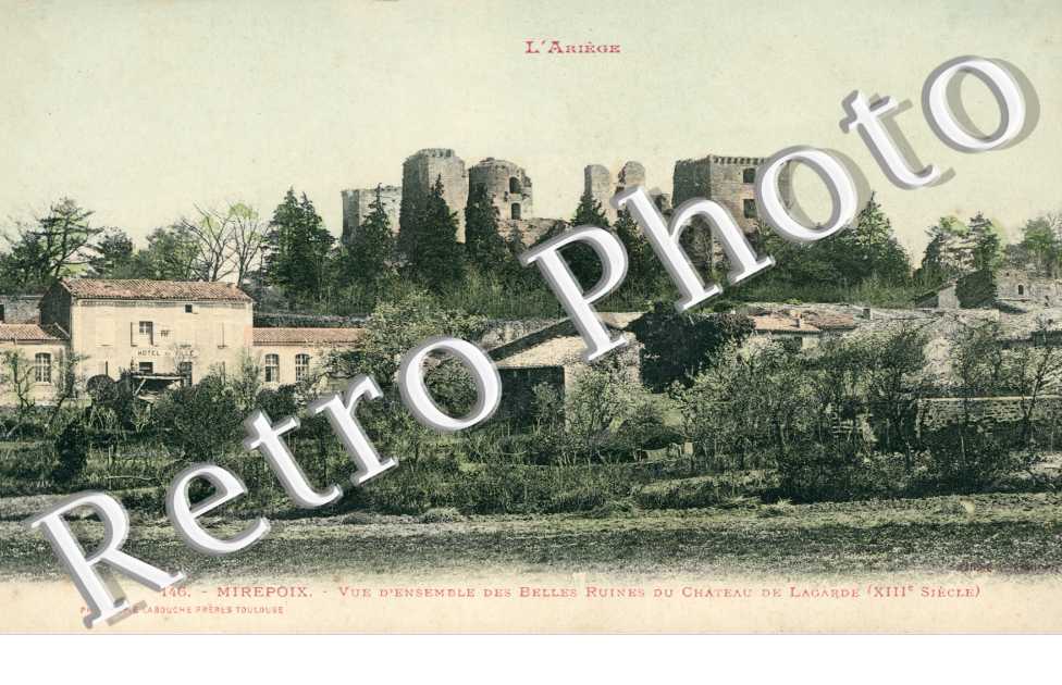 vue d'ensemble des belles ruines du chateau de Lagarde