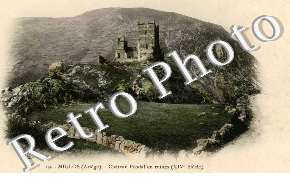 chateau feodal en ruines