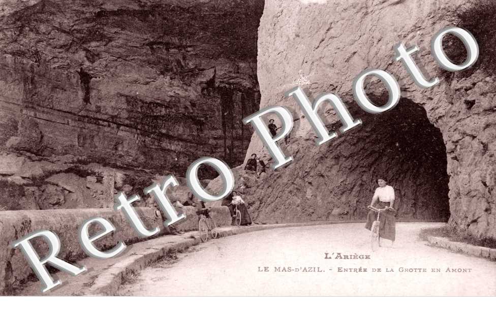 entree de la grotte en amont