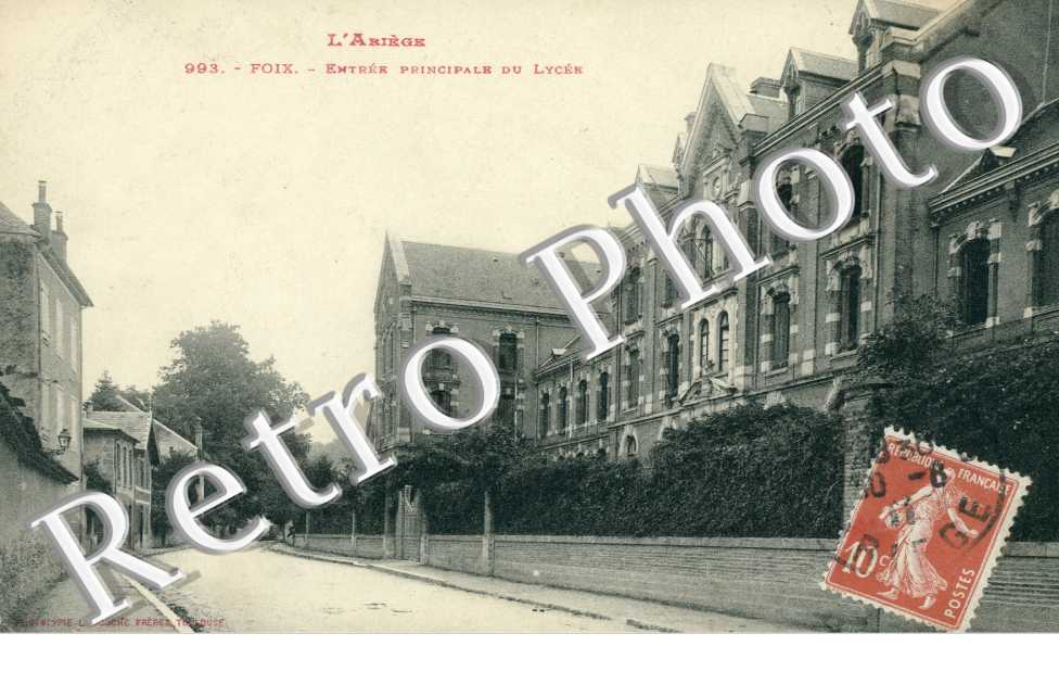 entree principale du lycee
