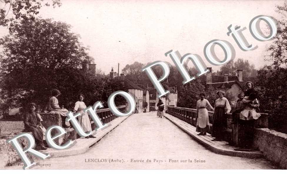 Lenclos, entree du pays, pont sur la Seine