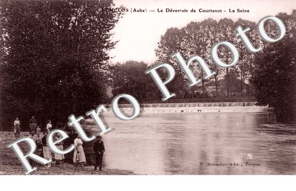 Lenclos, Le Deversoir de Courtenot, la Seine