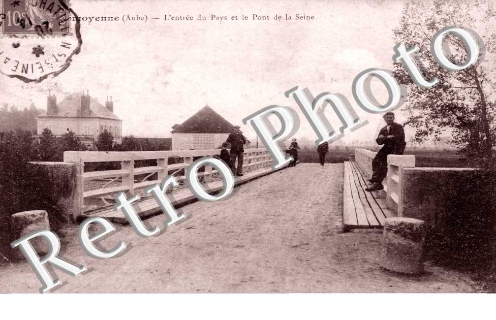 l'entree du pays et le pont de la Seine