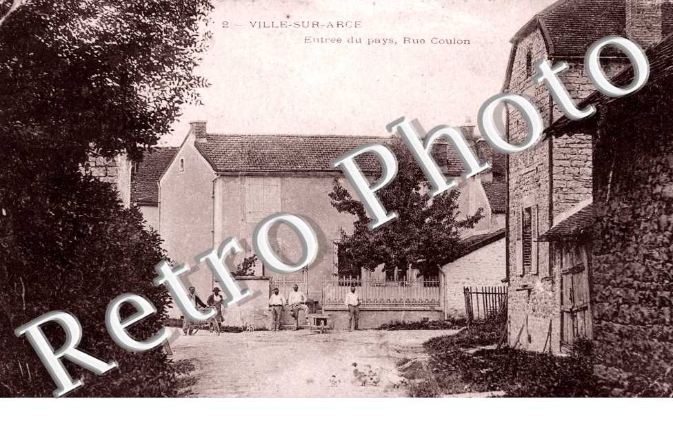 Entree du Pays, Rue Coulon