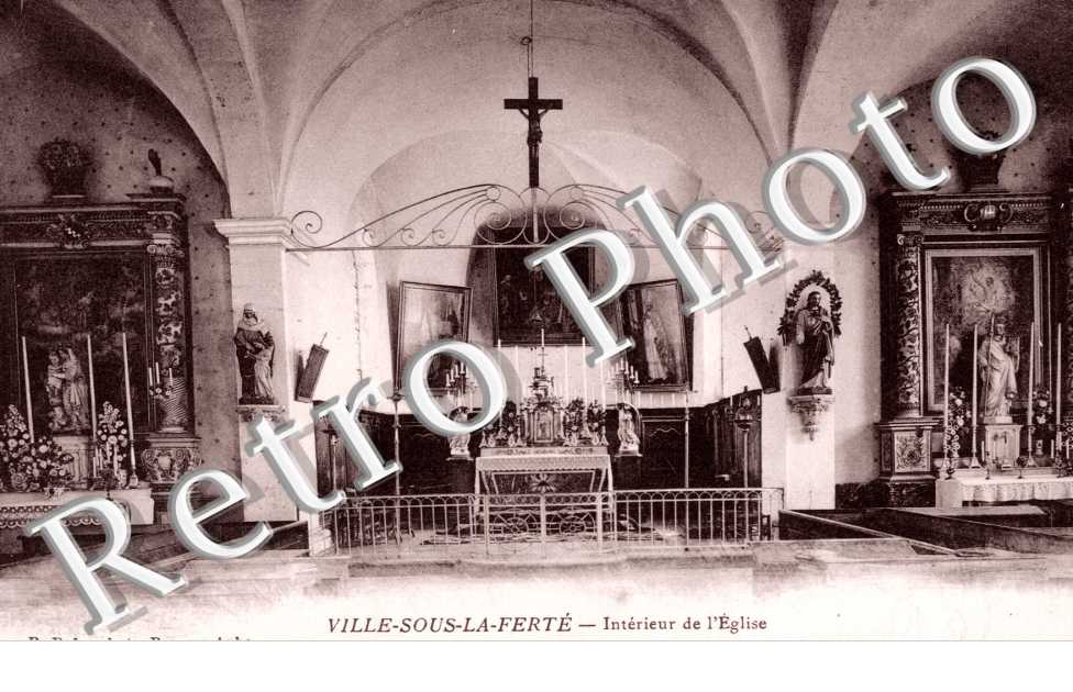 Interieur de l'eglise