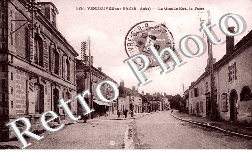 La Grande Rue, la Poste