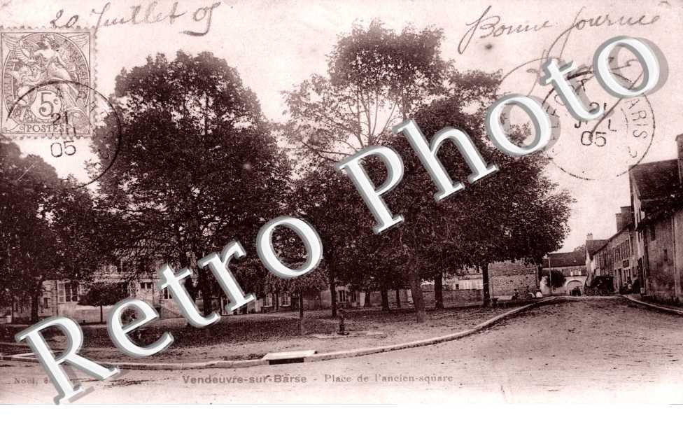 Place de l'ancien Square