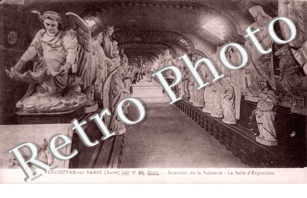 Interieur de la Sainterie - la Salle d'Exposition