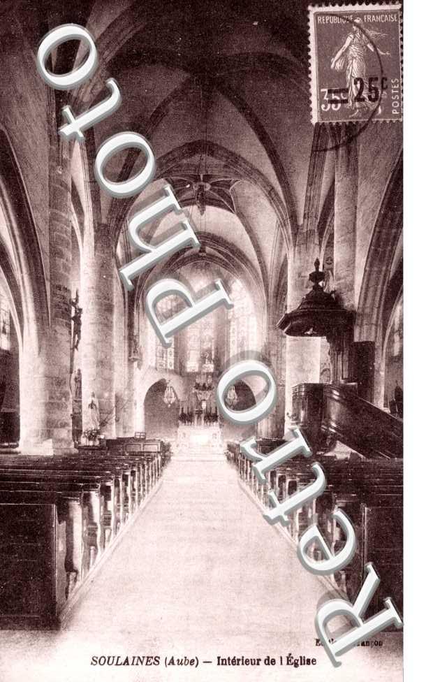 Interieur de l'Eglise