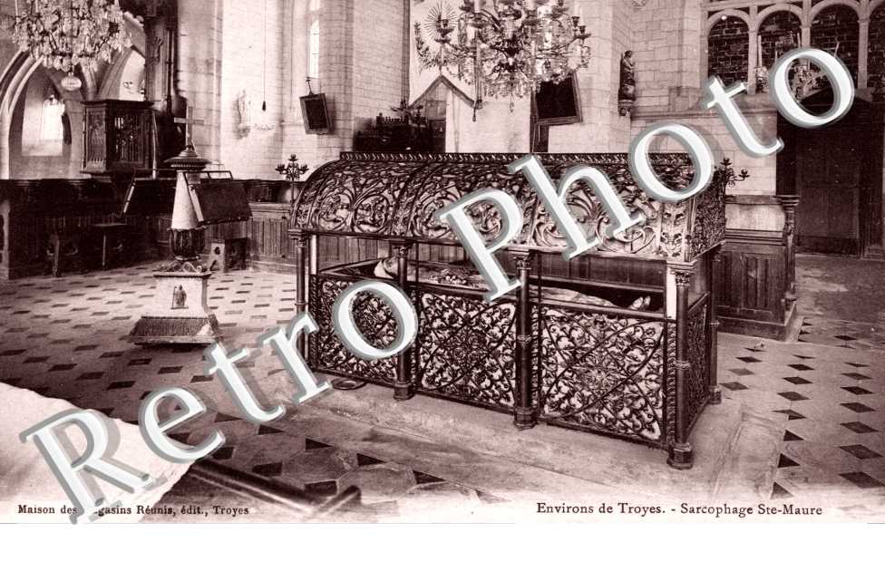 Sarcophage de Sainte Maure