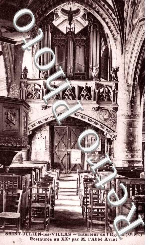 Interieur de l'eglise