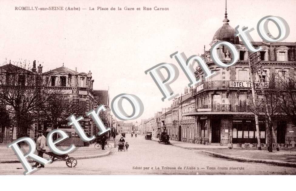   la Place de la Gare et la Rue Carnot