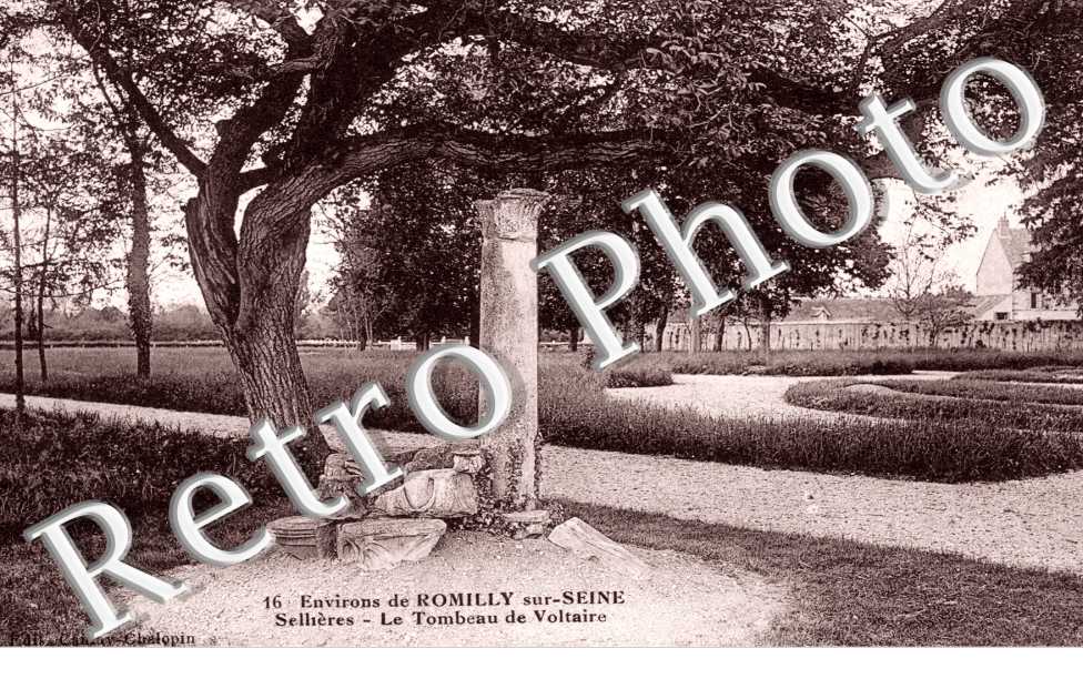 Tombeau de Voltaire